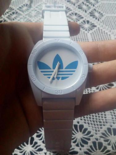 Sat marke Addidas 