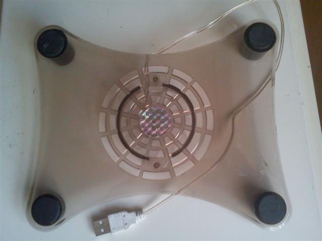 USB laptop ventilator