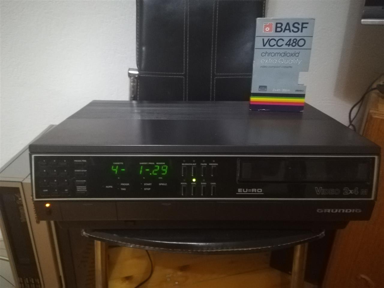 Grundig-2x4-m