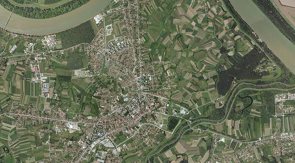 Prodajem-plac-u-centru-Vranja