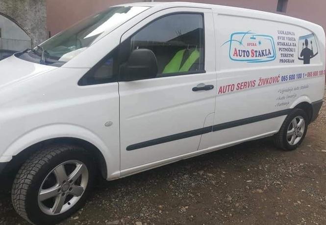 Auto stakla