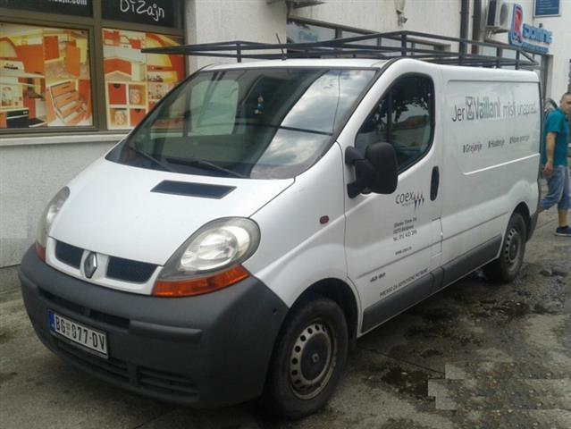 Renault-Trafic-1-9-dci--01