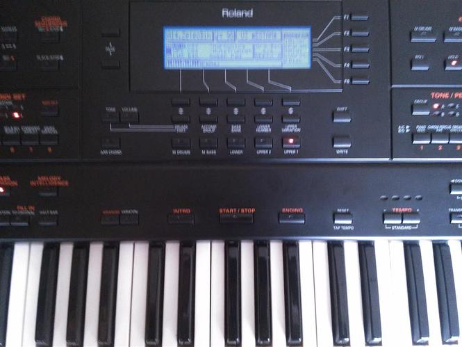 Roland G600