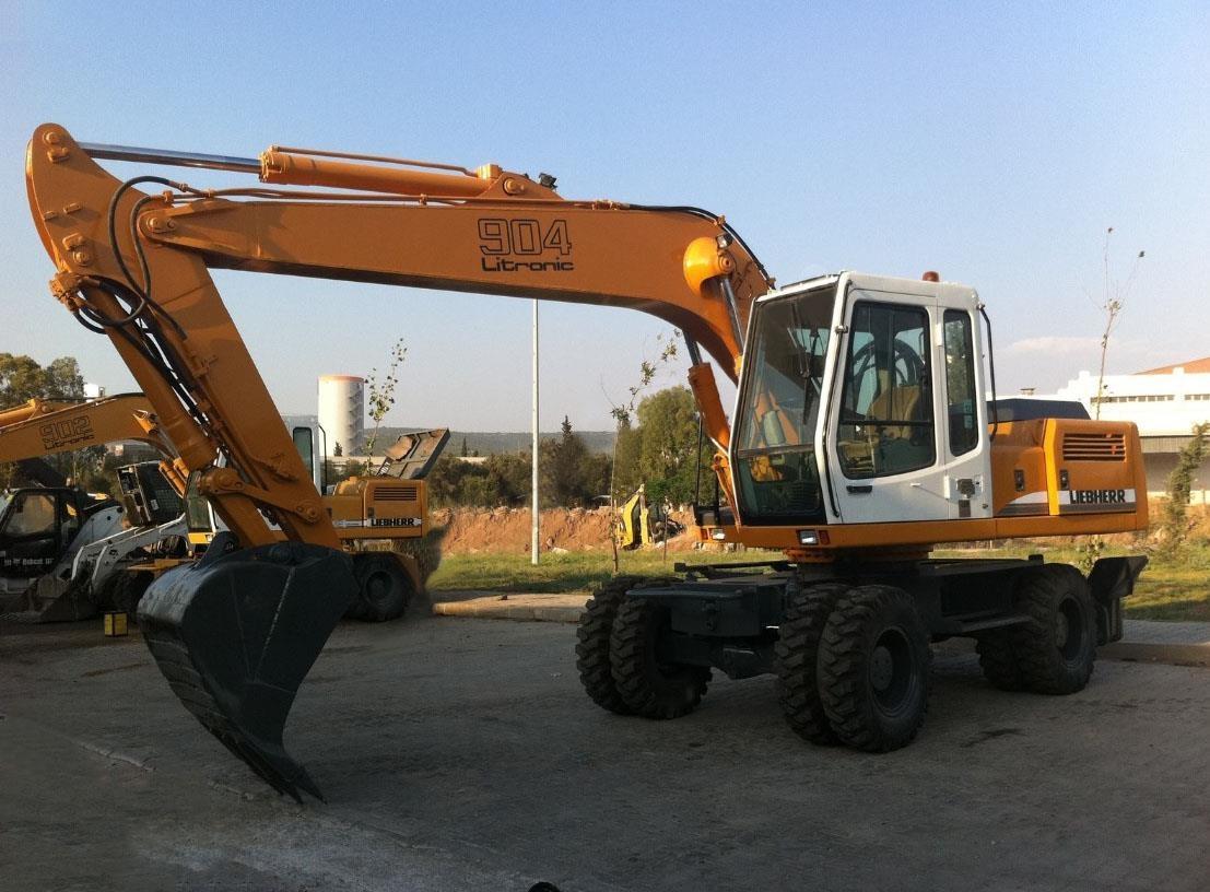 LIEBHERR-904---2005