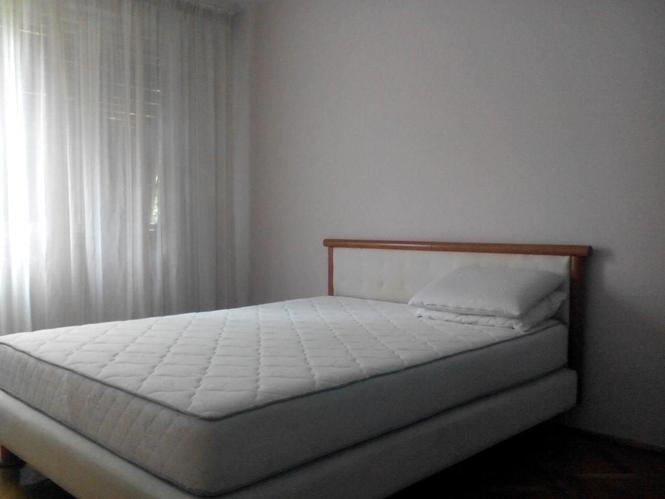 Trosoban stan Vračar