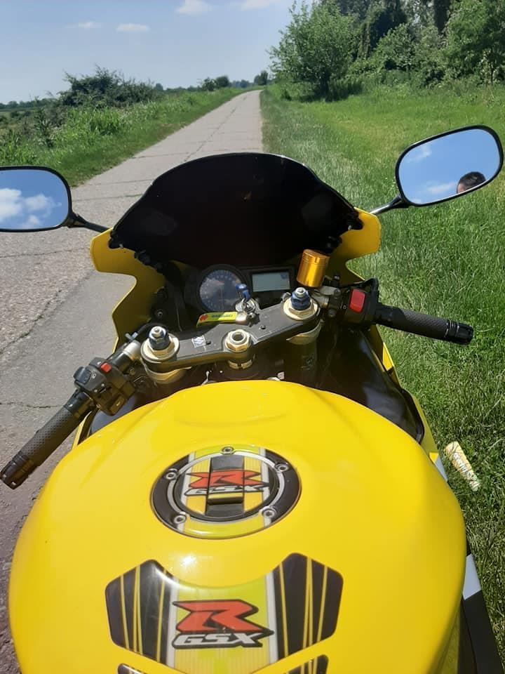 Suzuki-GSXT