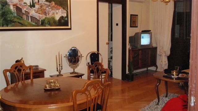 Stan-74m2-u-bulevar-Nis