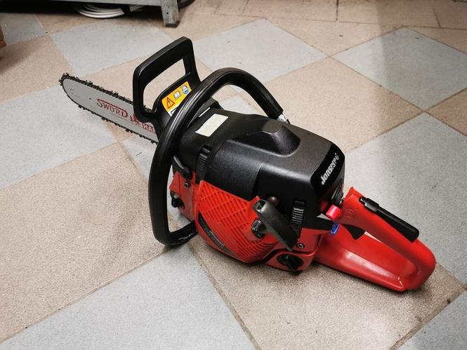 Jonsered CS 2153.u fabrickom stanju