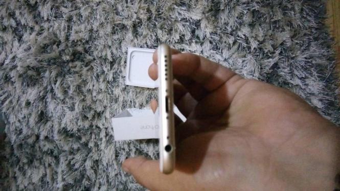 iPhone 6s Gold