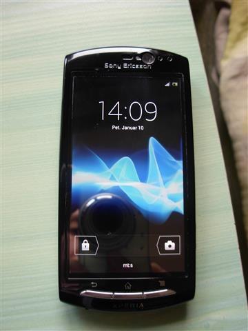 Sony-Ericsson-Xperia-Neo-i-8-Mpx