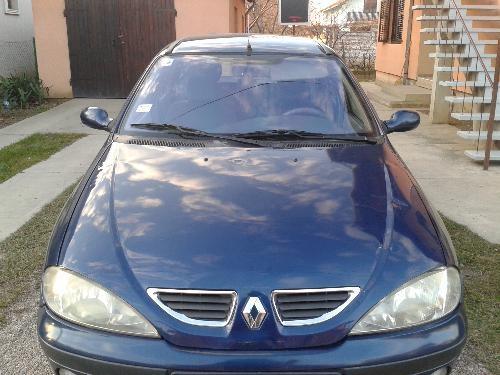 Renault Megane  - 01