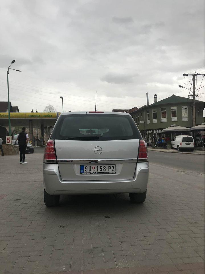 Opel-Zafira