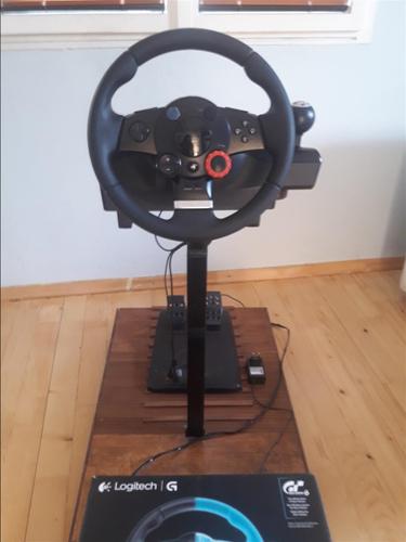 Logitech driving force GT volan i pedale