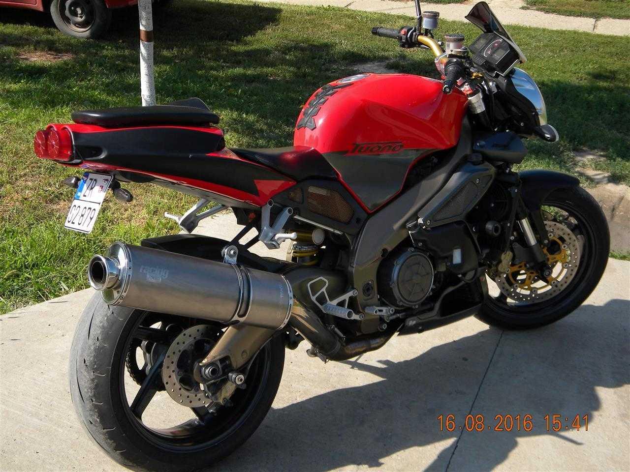 Aprilia-Tuono