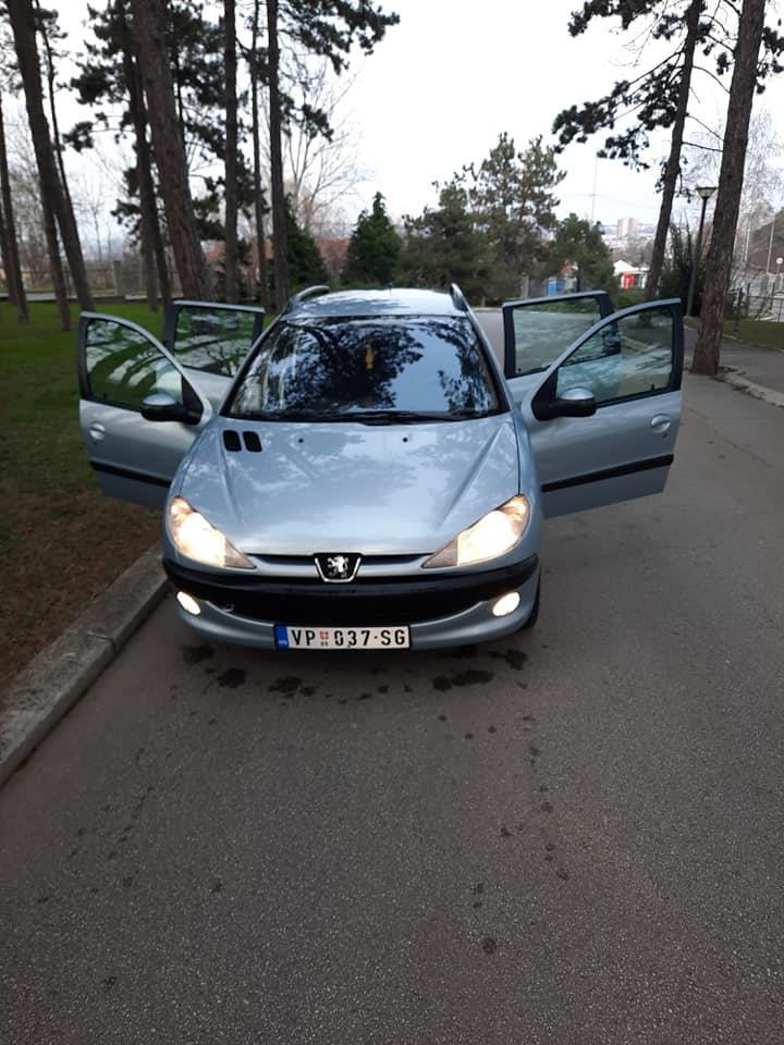 Peugeot-206-sw