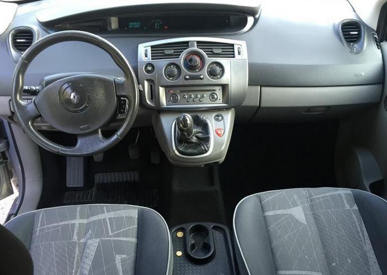 Renault-Scenic-1-6-16v-expression--03
