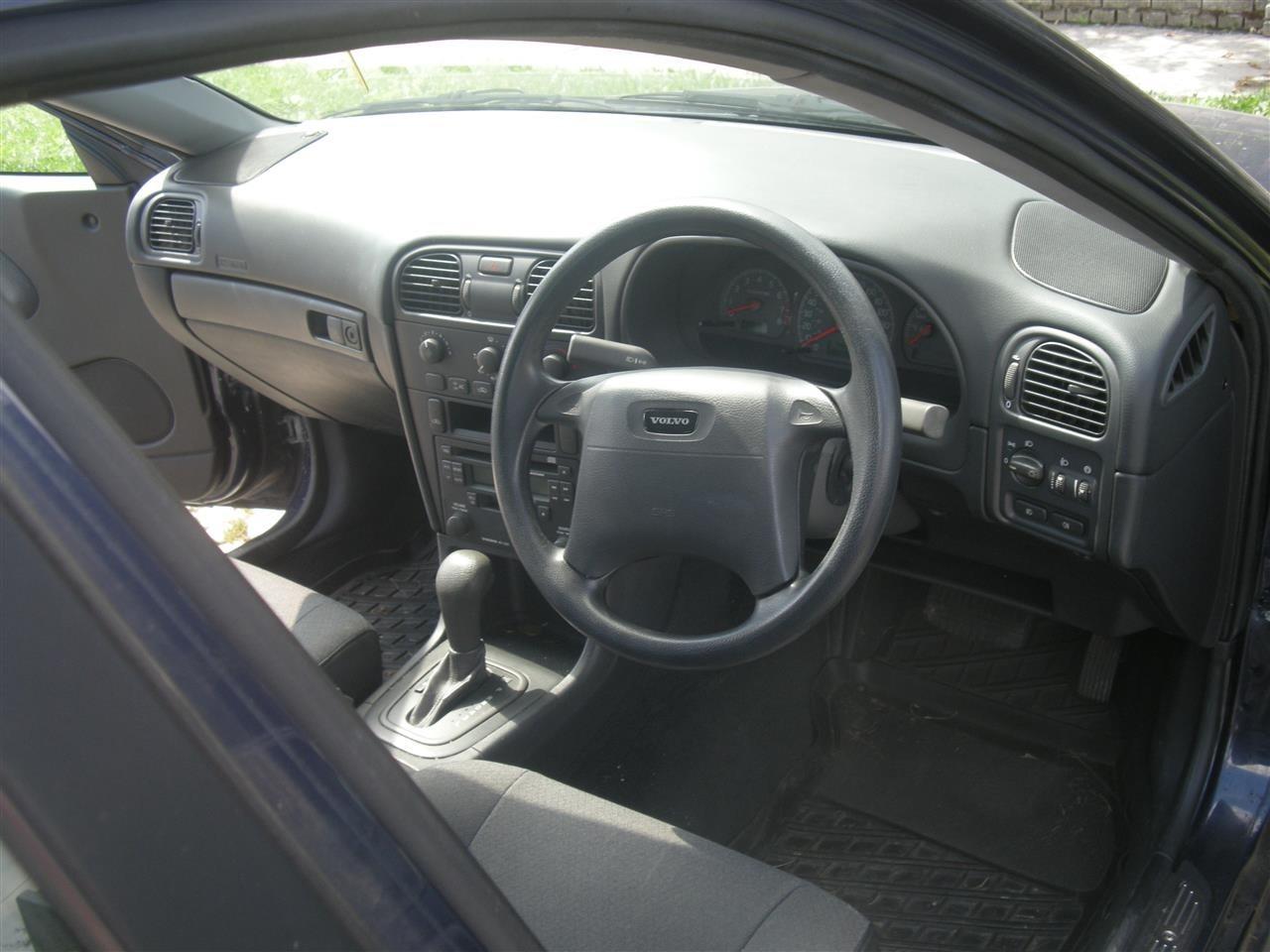 Volvo-S-40