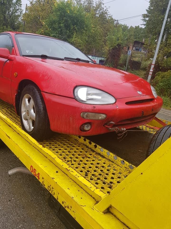 Mazda-1-6ben-stranac
