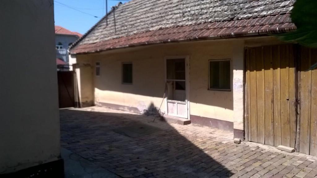 Prodajem-kucu-u-Backom-Petrovom-Selu