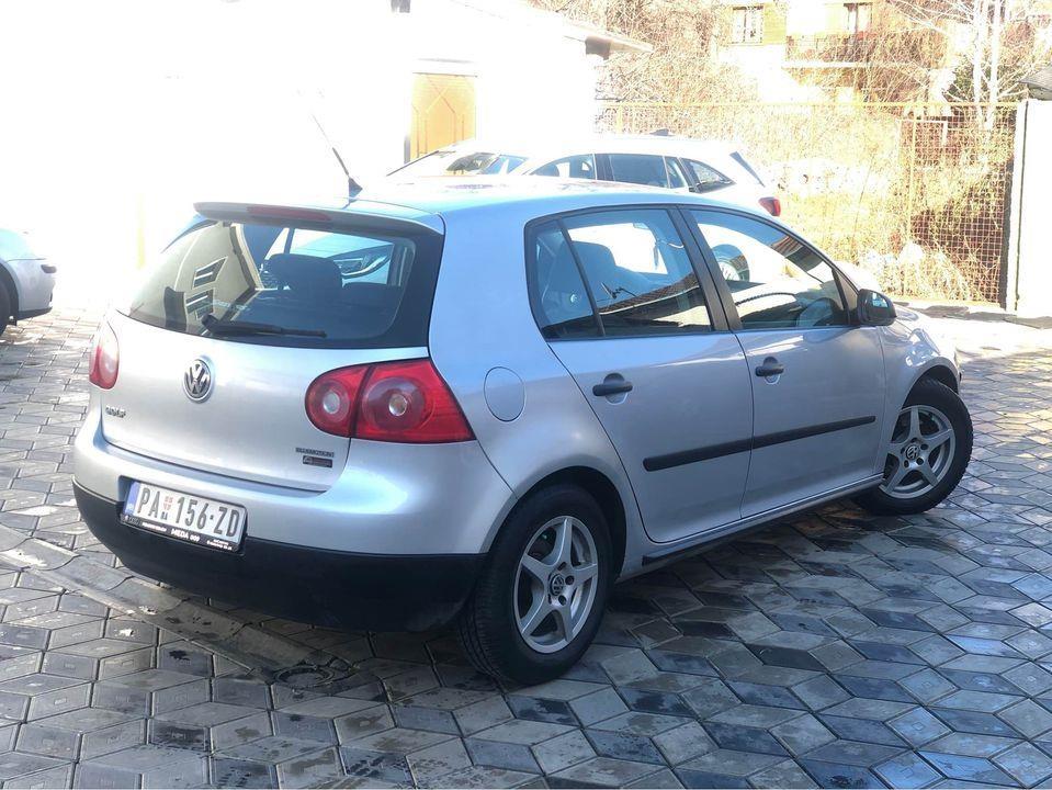 Golf-5-BLUEMOTION-2008-1-9