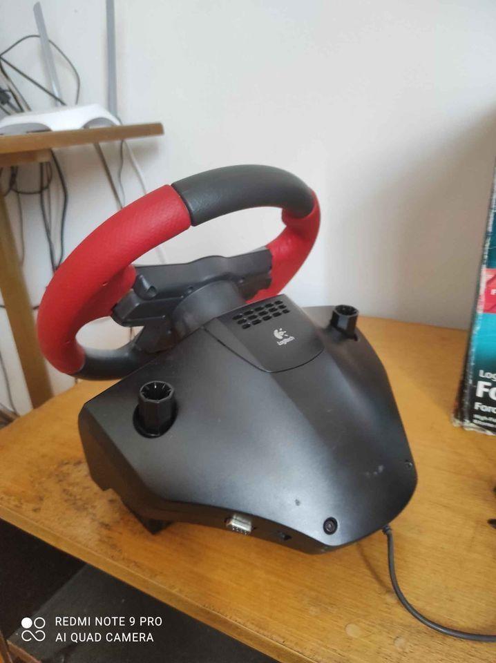 Volan-za-igrice-Logitech