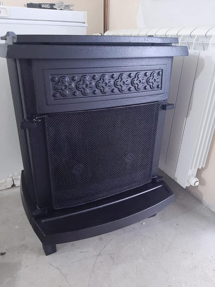 Amity-kamin-pec