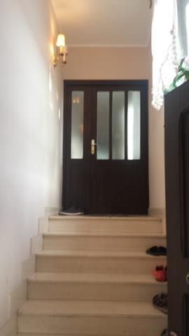 Vila-od-220m2-u-Zvezdara--4-ara-placa