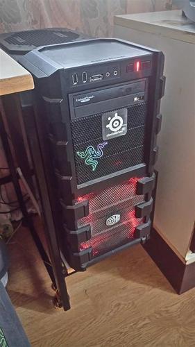 INTEL i7 gamerski racunar 