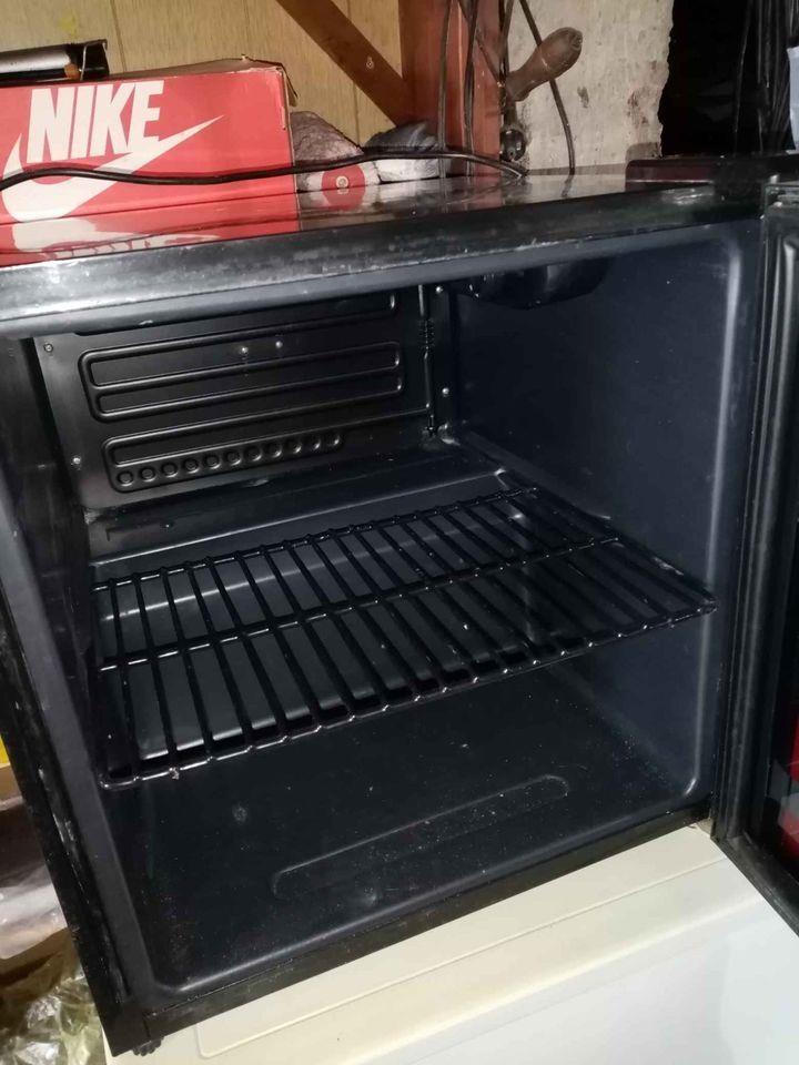 MINI-FRIŽIDER