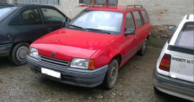 Opel-Kadet-delovi
