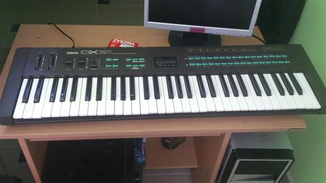 Yamaha dx21 odlicna HITNO