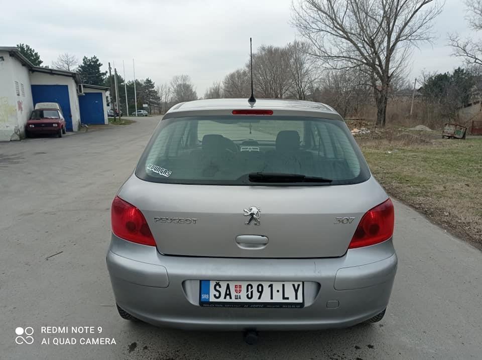 Peugeot-307