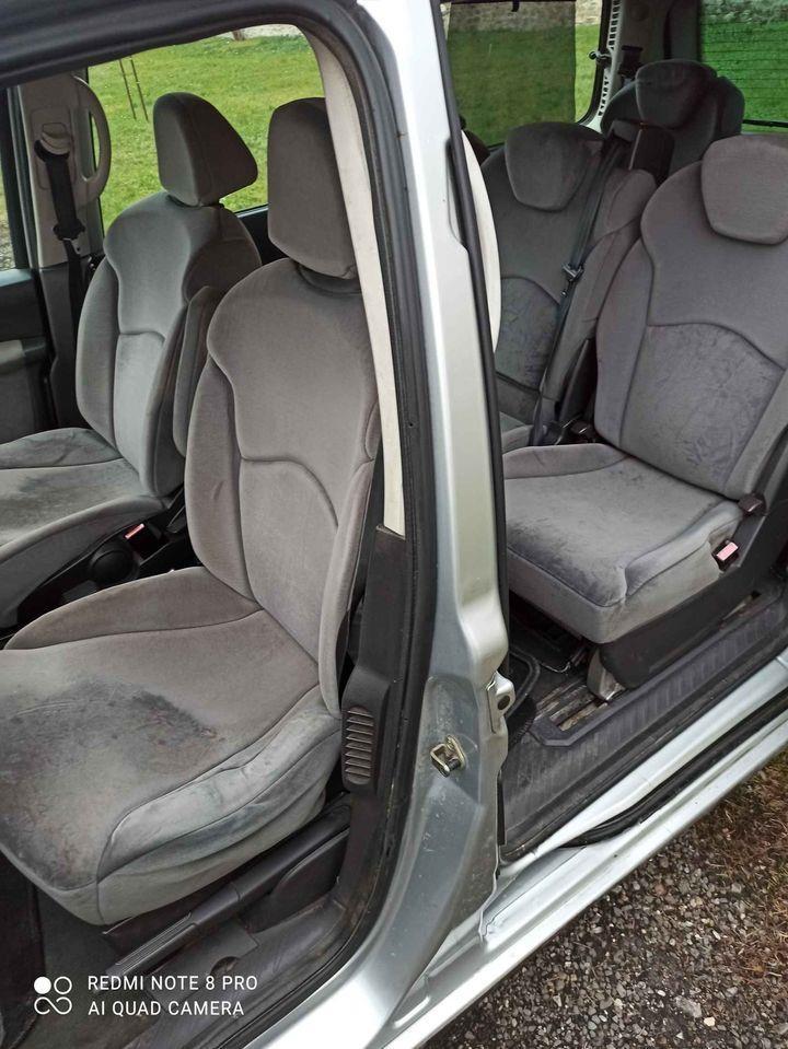 Citroen-C8-2-0-HDI