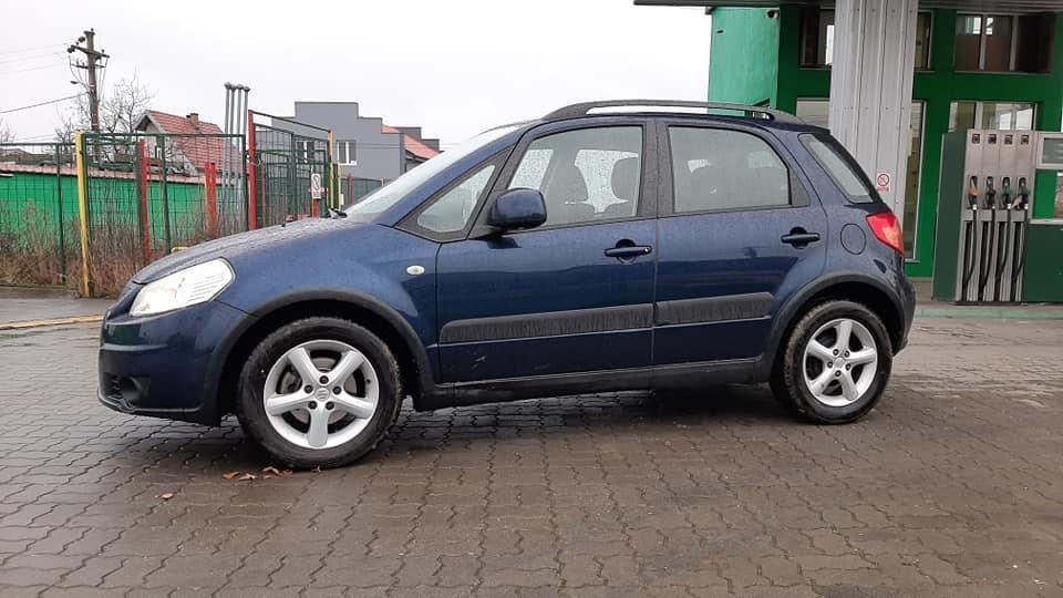 Suzuki-sx4-auto