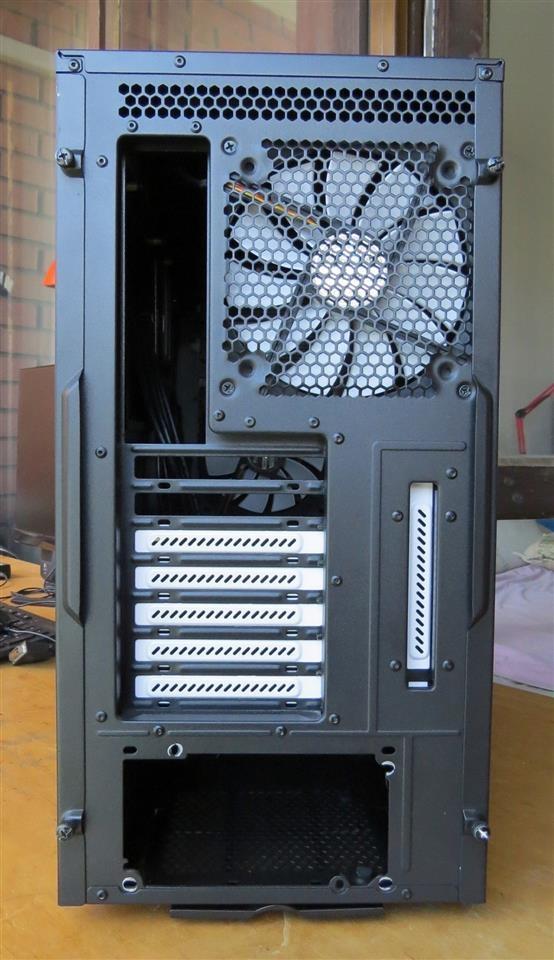 FRACTAL DESIGN Define R4 Black Pearl NoNoise FDCADEFR4BL Beograd