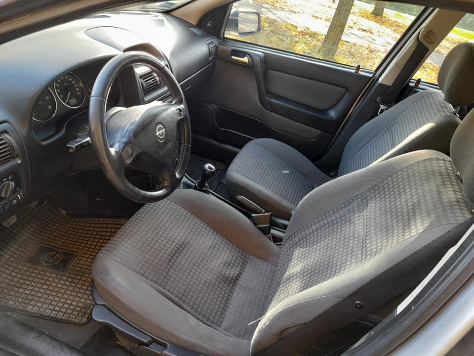 Opel-Astra-2-0-DTI--2004-god-