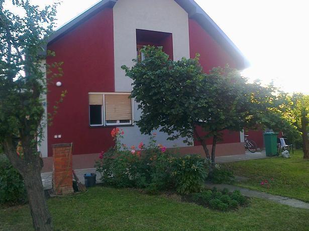 Kuca 110m2 u Leskovcu 