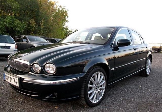 Jaguar-X-Type-2-2-d-Royal--07