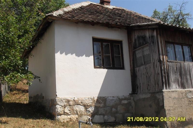 Seosko-domacinstvo-11km-od-centra-Divcibara