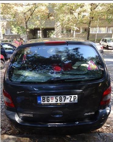 Renault-Scenic-1900-DTi--02-