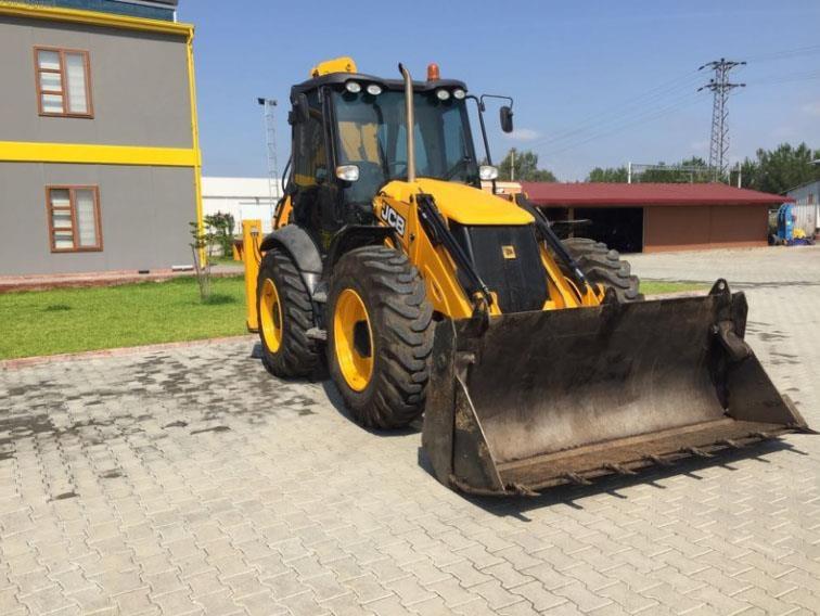 -JCB-4-CX---2015