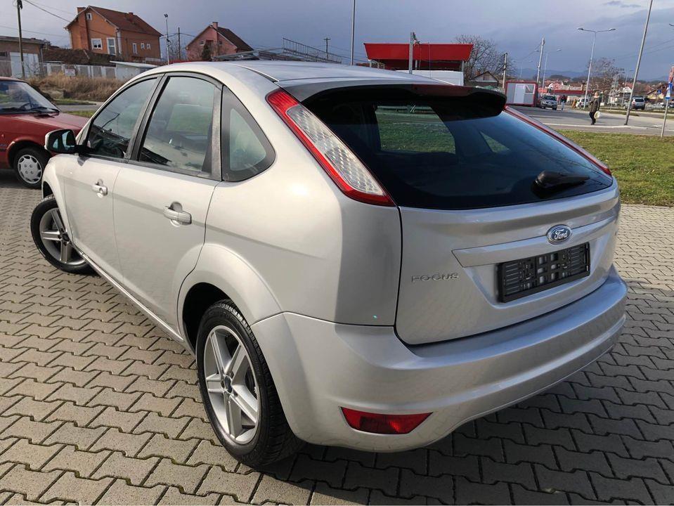 FORD-FOCUS-1-6tdci-2009-TITANIUM