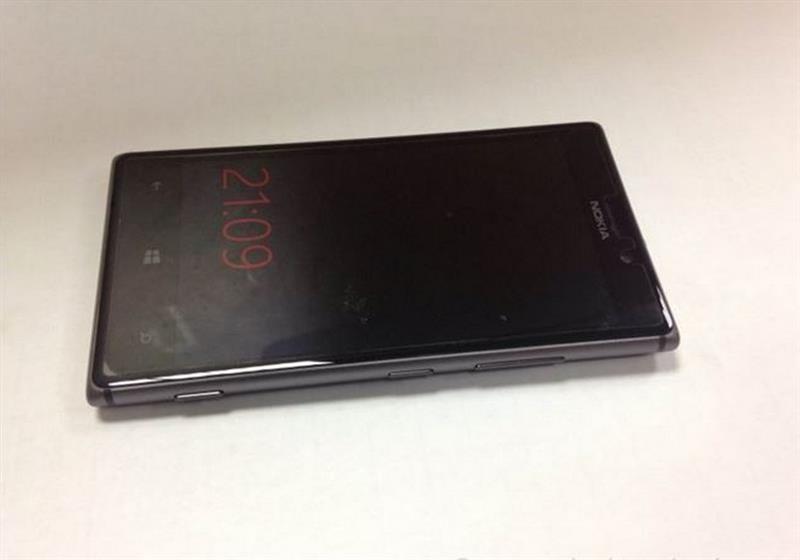 Nokia-Lumia-925---Telenor