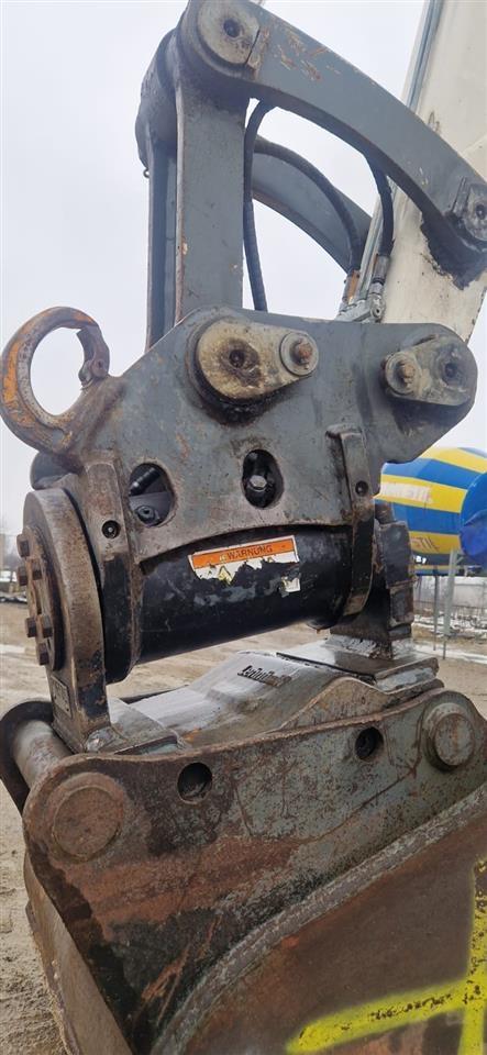 Neuson-8003