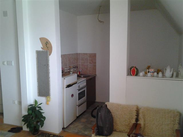 Garsonjera od 25m2 na Durlanu