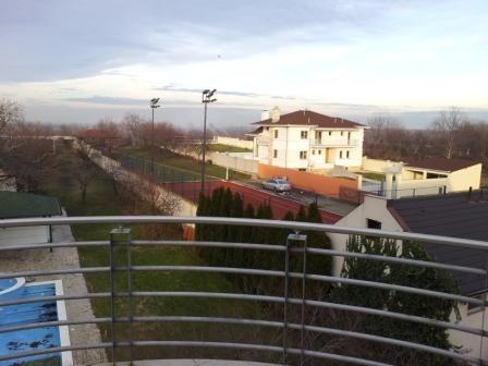 Lux-vila-sa-bazenom-Zemun