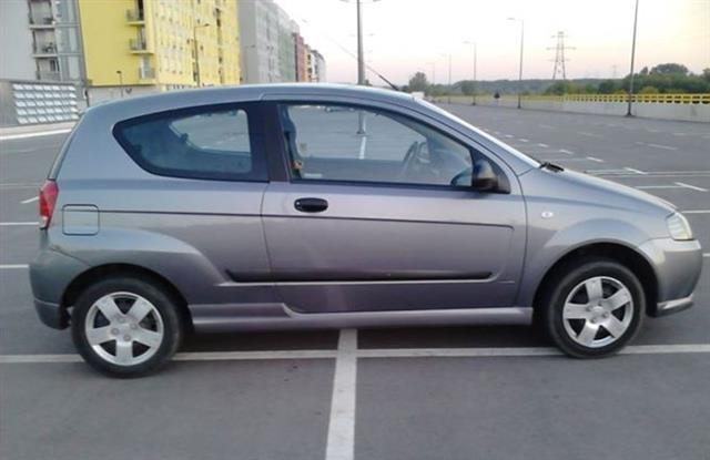 Chevrolet-Aveo--07