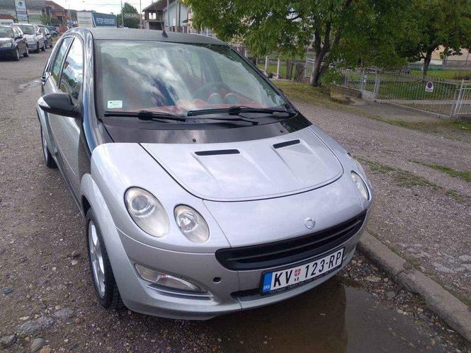 SMART FORFOUR
