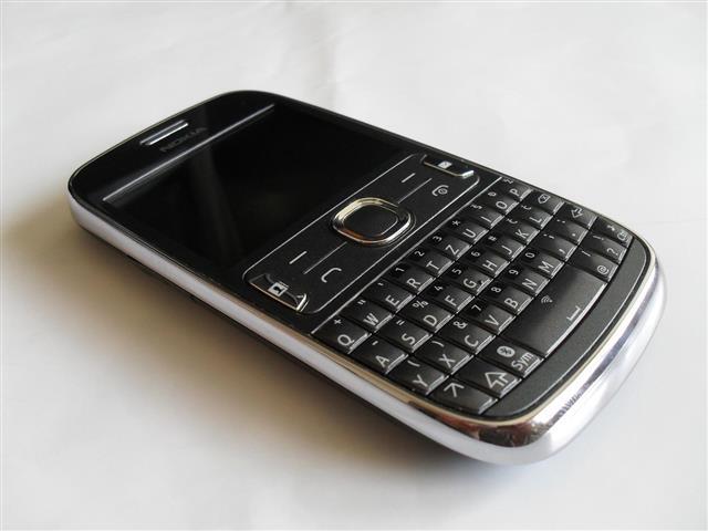 Nokia-asha-302-KAO-NOVA