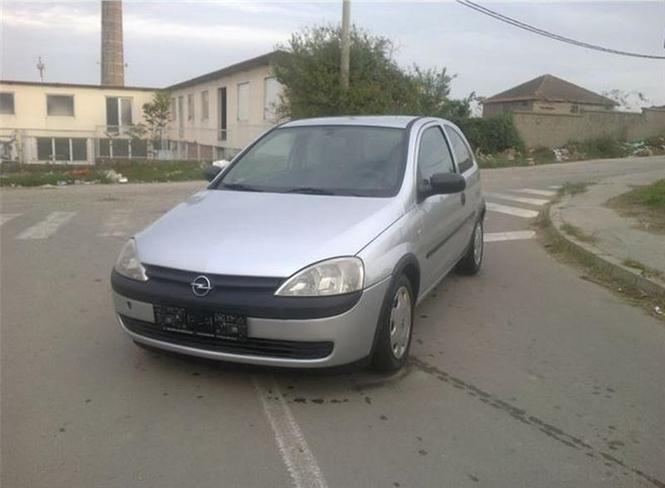 Opel Corsa 1.7 di -02 
